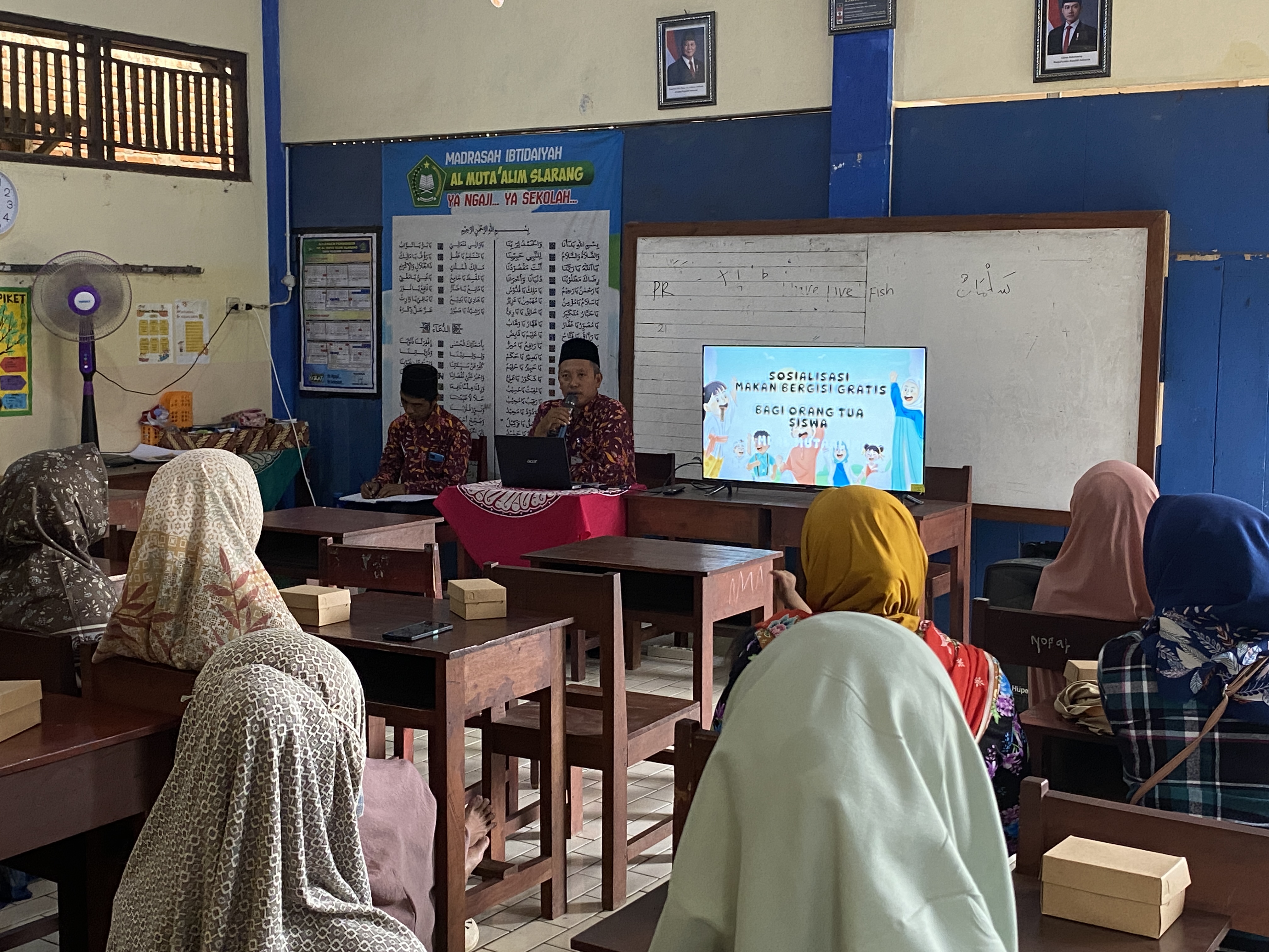 BERIKAN PEMAHAMAN MBG MI AL MUTA'ALIM ADAKAN SOSIALISASI